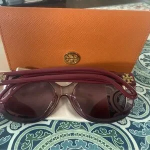 Tory Burch Elegant Purple Sunglasses Tory Burch | Accessories | Tory Burch Elegant Purple  main image 3